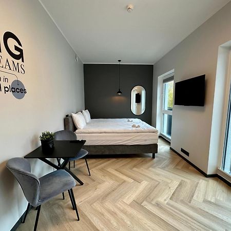 Rare Apartments - Self Check-In Miniapartments Тарту Екстериор снимка