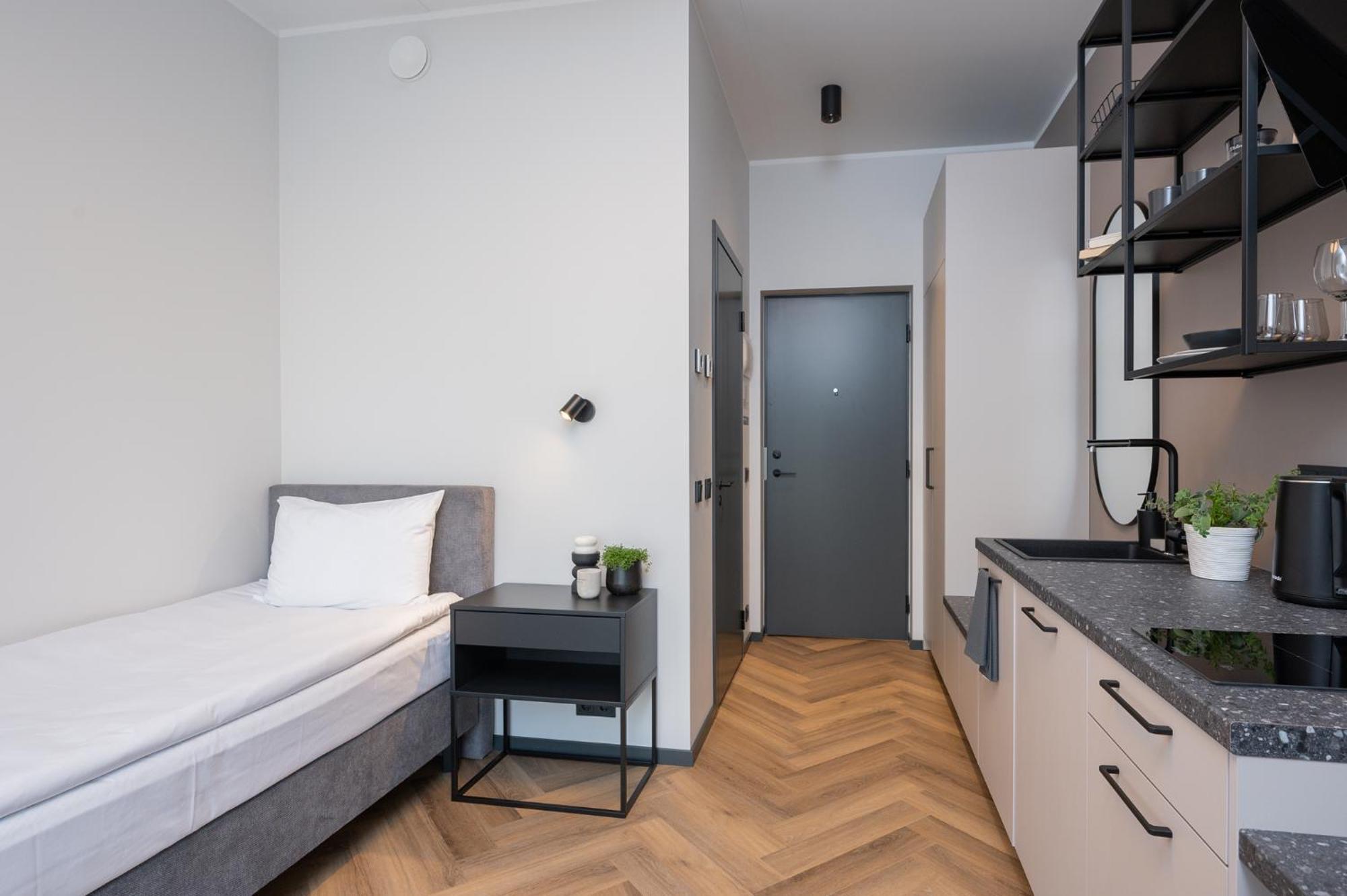 Rare Apartments - Self Check-In Miniapartments Тарту Екстериор снимка